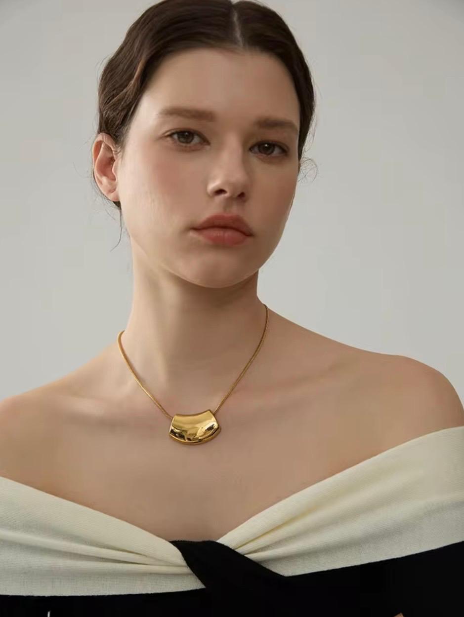 Gold Fan Shield Pendant Necklace