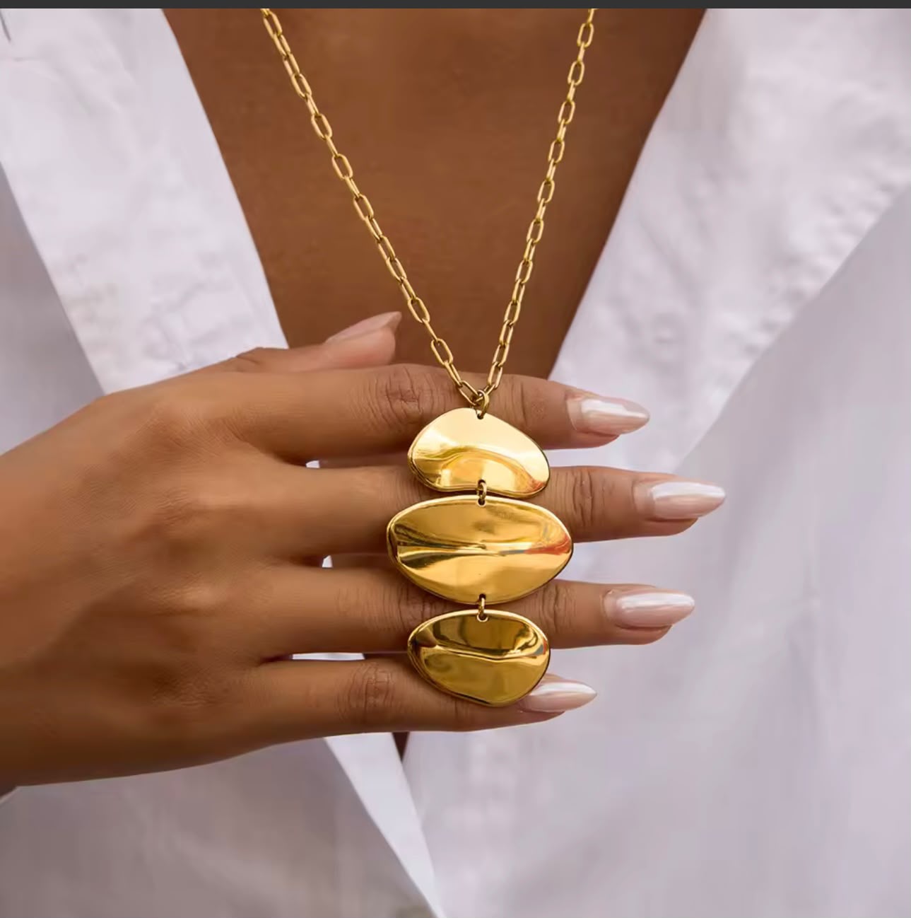 Gold Triple Disc Pendant Necklace